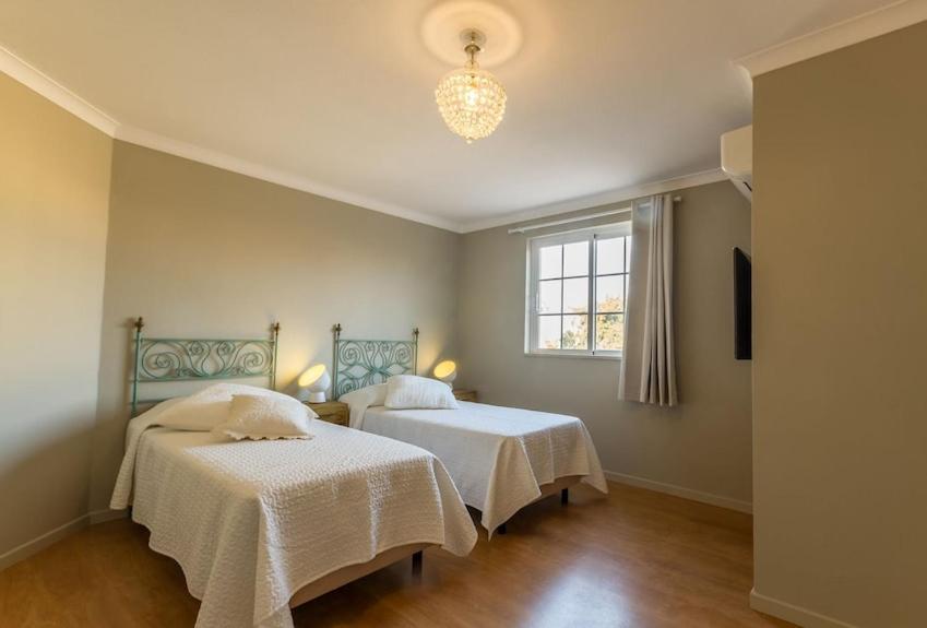 Lagos Suite Luaran gambar
