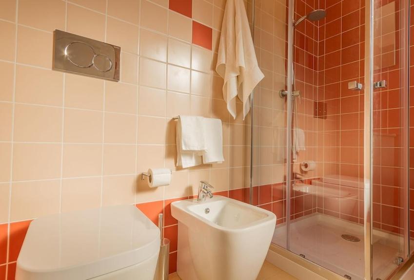 Lagos Suite Luaran gambar