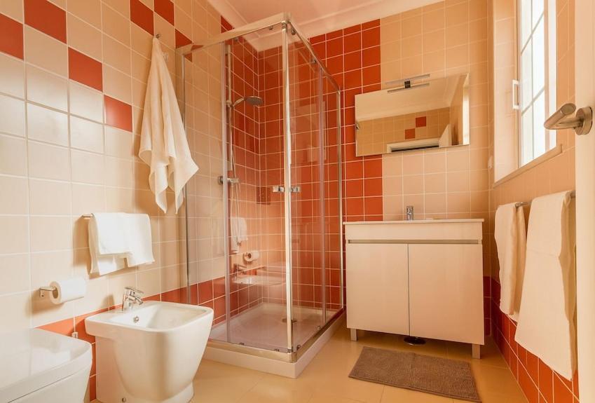 Lagos Suite Luaran gambar