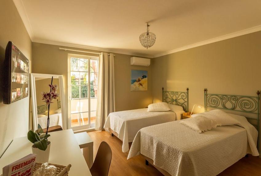 Lagos Suite Luaran gambar